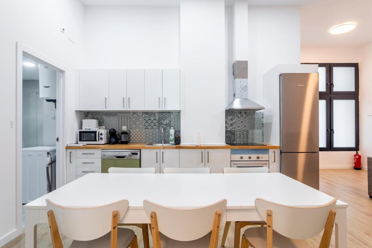 10 Pax, Ac, Wifi Gratis, Ciudad Artes Y Ciencias Apartament Walencja