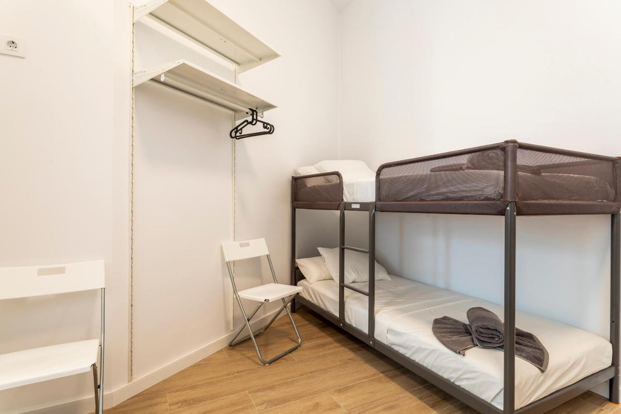 Apartament 10 Pax, Ac, Wifi Gratis, Ciudad Artes Y Ciencias Walencja